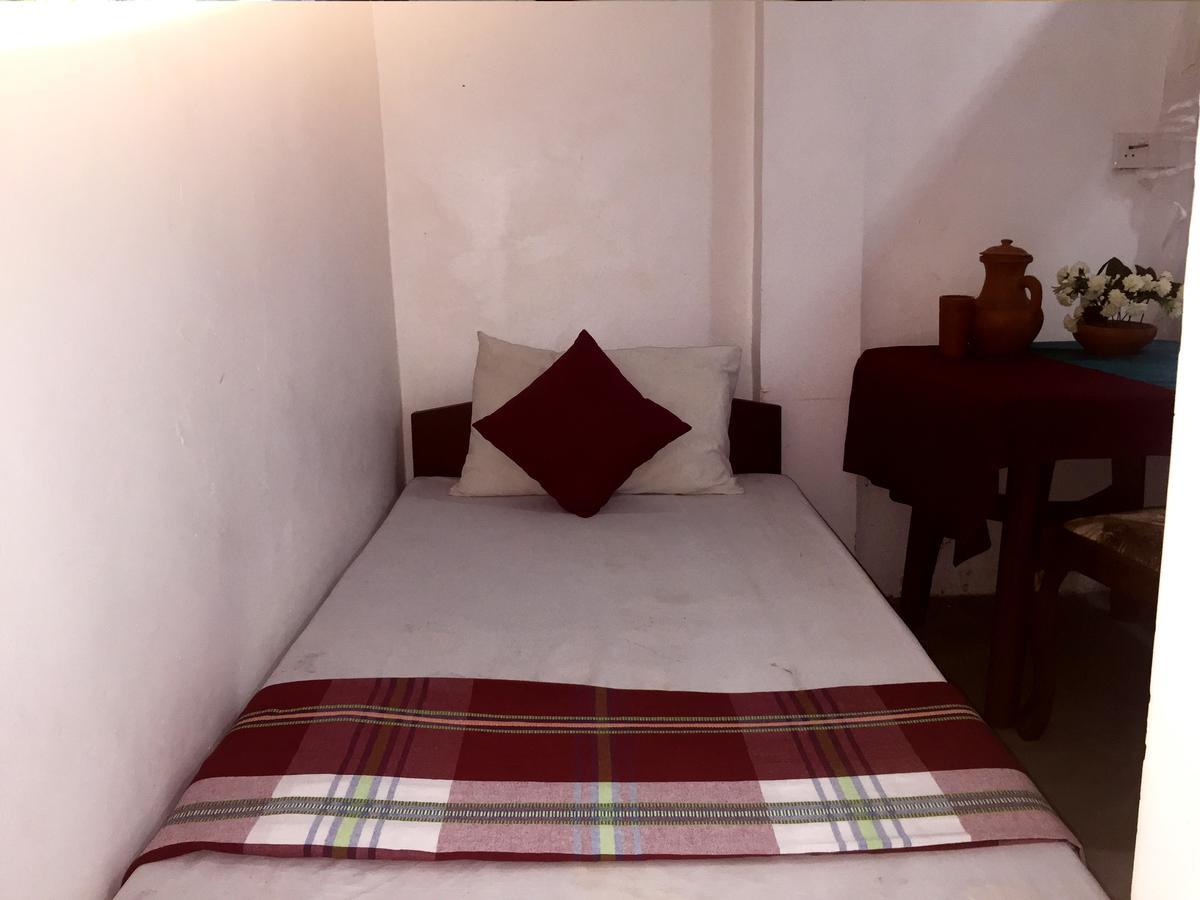 Double G Motel Weligama Exterior photo